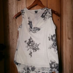 Sleeveless blouse